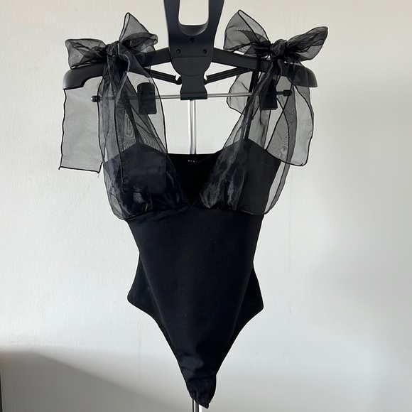 Black Bodysuit with Sweetheart Neckline - Picture 2 of 6